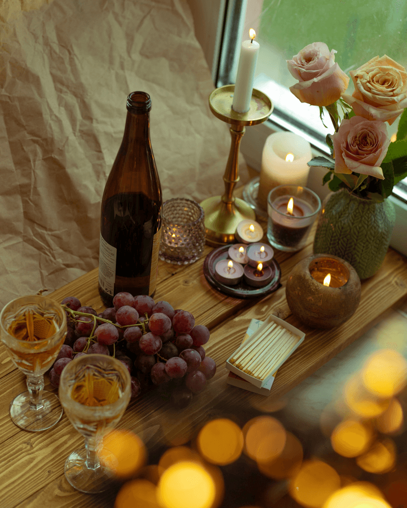 5 Things You Need to Enjoy a Date Night At Home! | Box'd Night In